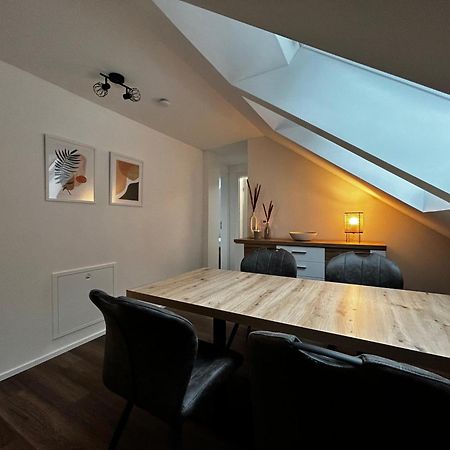 Moderne Ferienwohnung Fuer Familien Im Dachgeschoss Bosau Luaran gambar