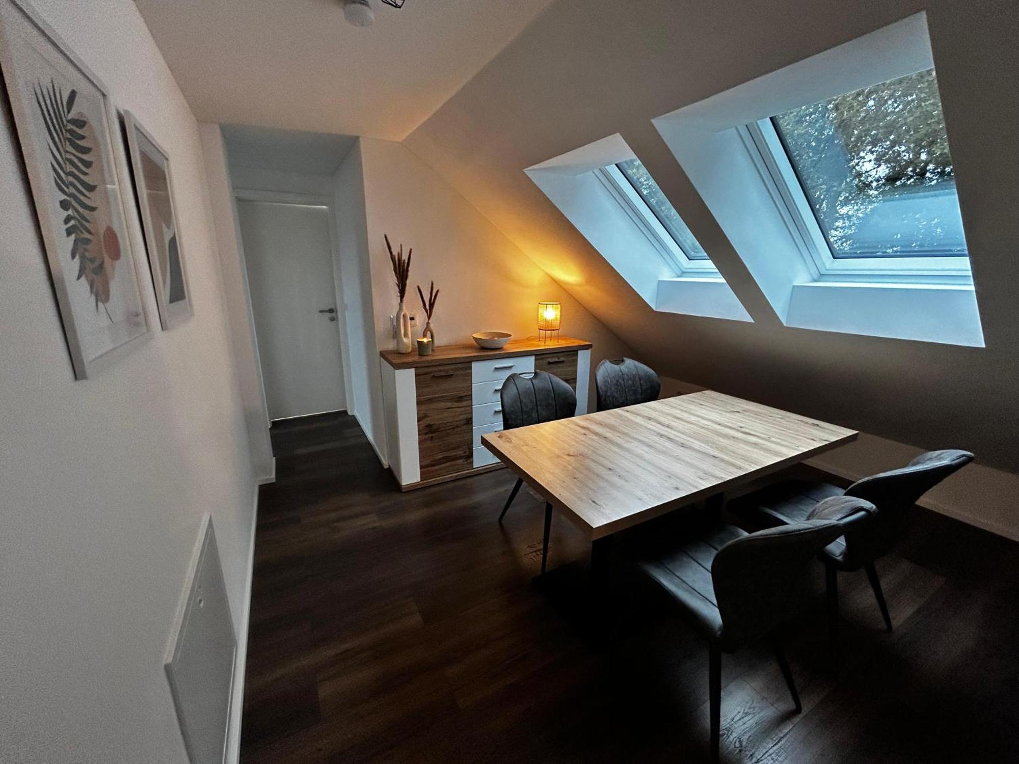 Moderne Ferienwohnung Fuer Familien Im Dachgeschoss Bosau Luaran gambar
