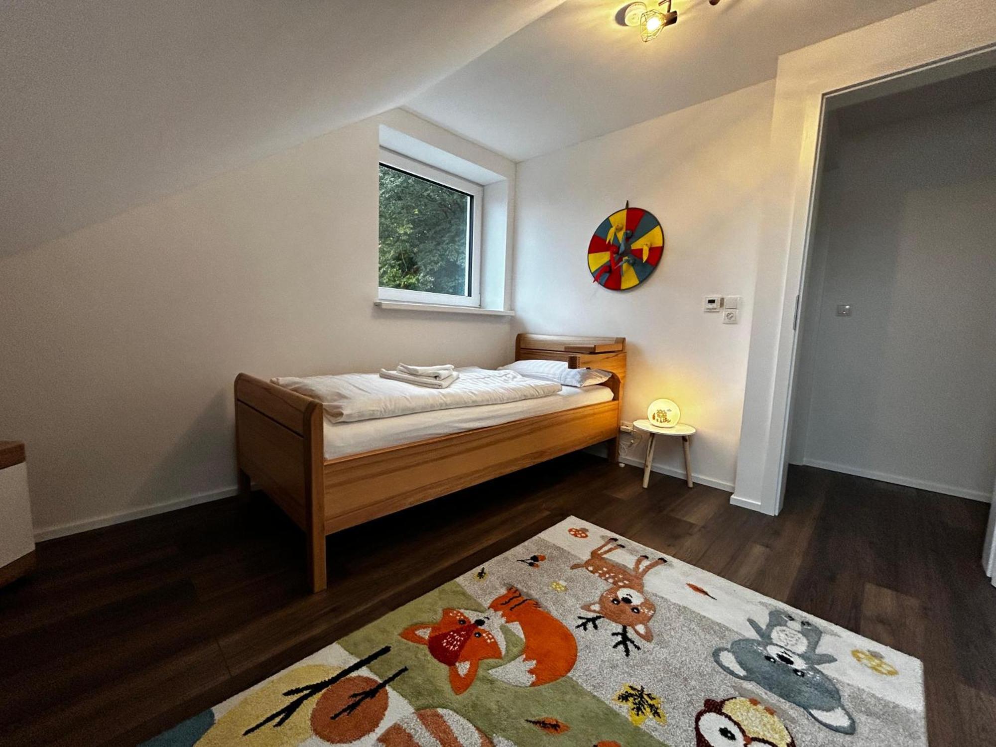 Moderne Ferienwohnung Fuer Familien Im Dachgeschoss Bosau Luaran gambar